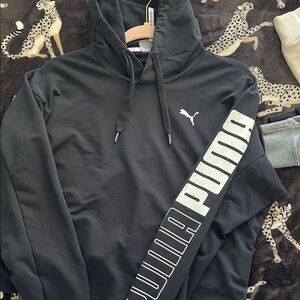 Puma Cropped Hoodie